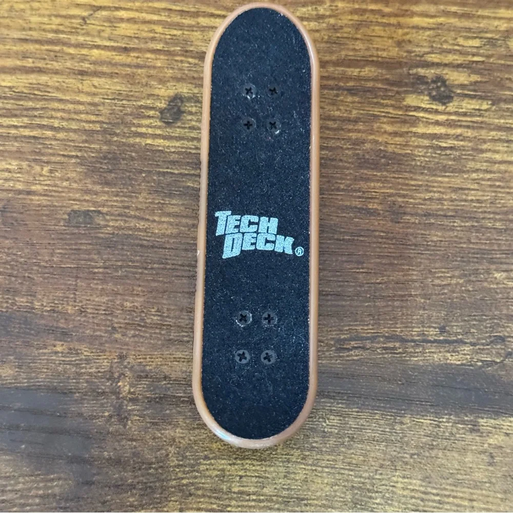 Tech Deck Girl Skateboards Sean Malto Fingerboards Set of 2‎ Rare